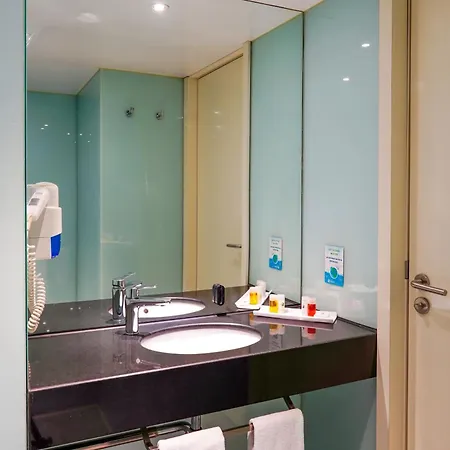 Ramada Encore Bayrampasa 4* איסטמבול