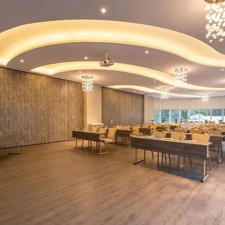Ramada Encore Bayrampasa Szálloda 4*