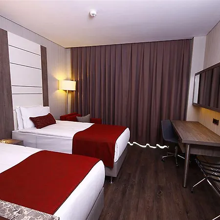 Ramada Encore Bayrampasa 4*