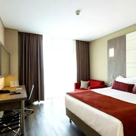 Ramada Encore Bayrampasa Стамбул