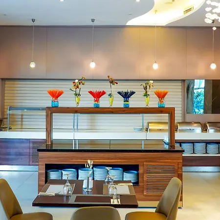 伊斯坦布尔拜拉姆贝沙华美达安可酒店 酒店