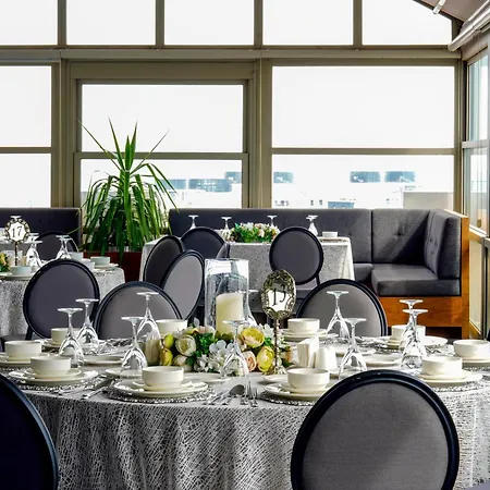 伊斯坦布尔拜拉姆贝沙华美达安可酒店 4*