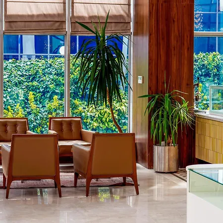 Отель Ramada Encore Bayrampasa 4*