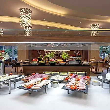 Ramada Encore Bayrampasa 호텔 4*