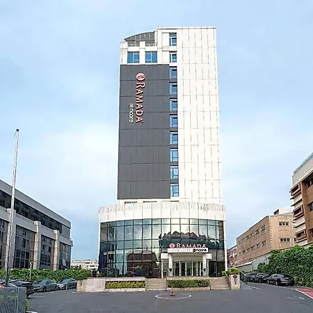 Ramada Encore Bayrampasa 호텔 4*